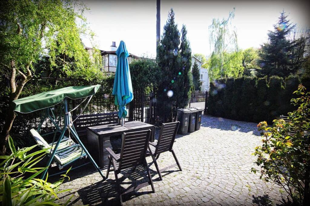 Apartament Z Ogrodkiem Apartment Sopot Bagian luar foto